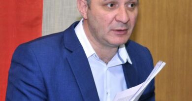 Predsjednik Sindikata Nenad Rakočević u otvorenom pismu Vladi upozorava: Vlast ćuti o nezakonitim radnjama u NPCG Predsjednik Sindikata Nenad Rakočević u otvorenom pismu Vladi upozorava: Vlast ćuti o nezakonitim radnjama u NPCG